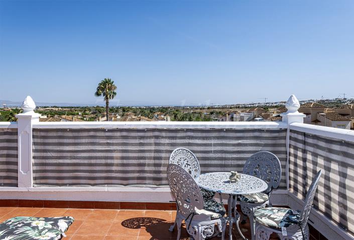 Image No.37-3 Bed Villa / Detached for sale