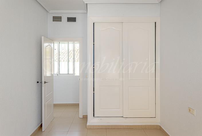 Image No.21-5 Bed Villa / Detached for sale