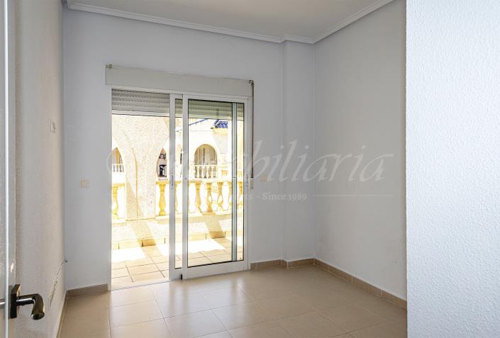Image No.23-5 Bed Villa / Detached for sale