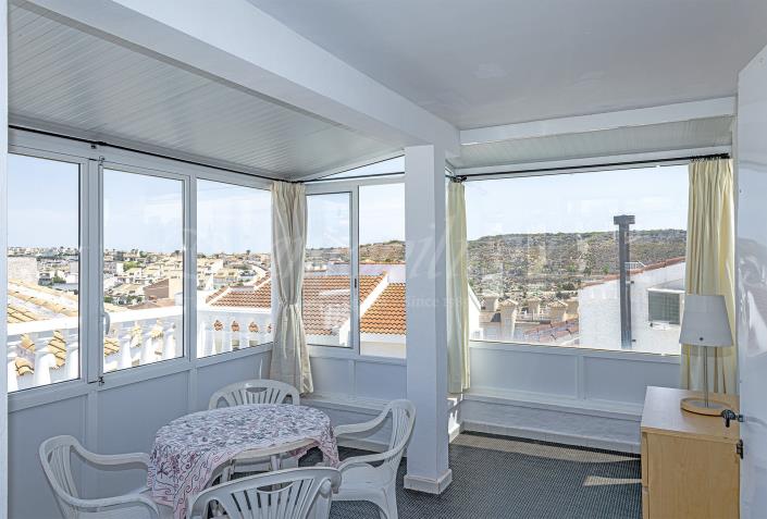 Image No.28-4 Bed Villa / Detached for sale