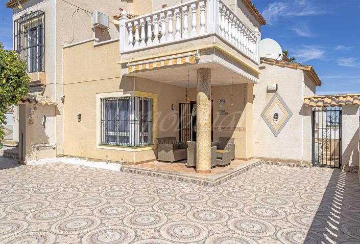 Image No.5-3 Bed Villa / Detached for sale