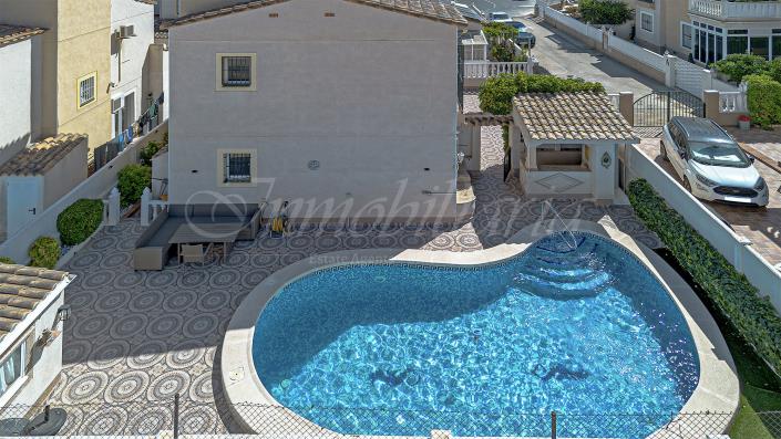Image No.4-3 Bed Villa / Detached for sale