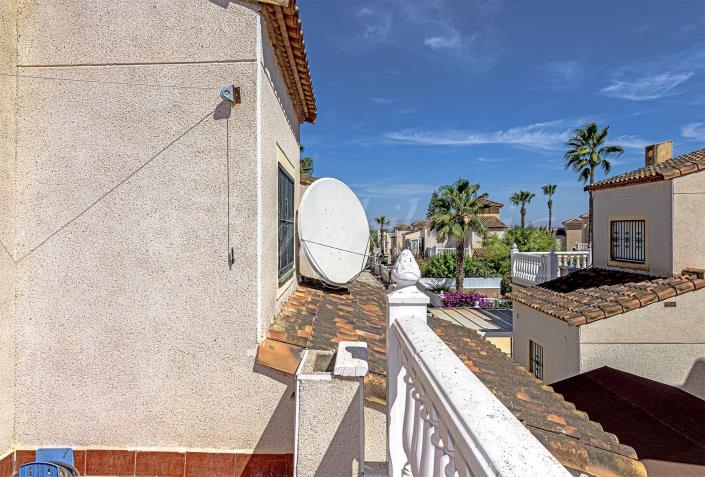 Image No.36-3 Bed Villa / Detached for sale