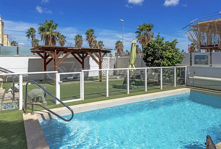 Image No.3-3 Bed Villa / Detached for sale