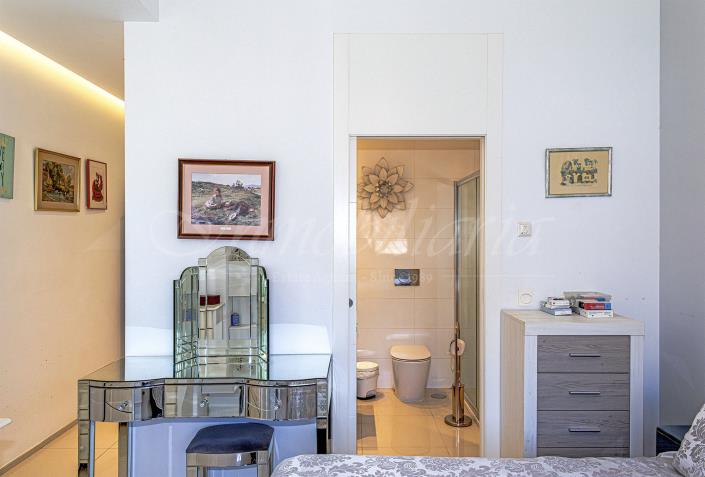 Image No.28-3 Bed Villa / Detached for sale