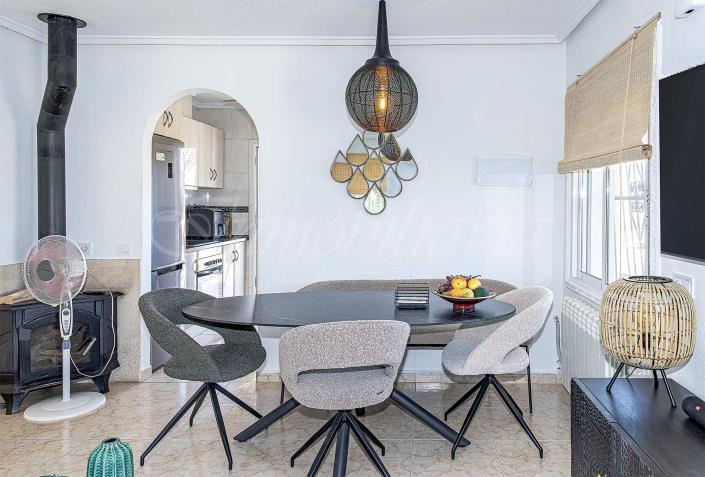 Image No.19-4 Bed Villa / Detached for sale