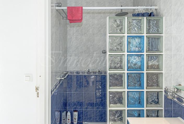 Image No.42-4 Bed Villa / Detached for sale