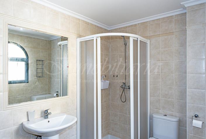 Image No.32-3 Bed Villa / Detached for sale