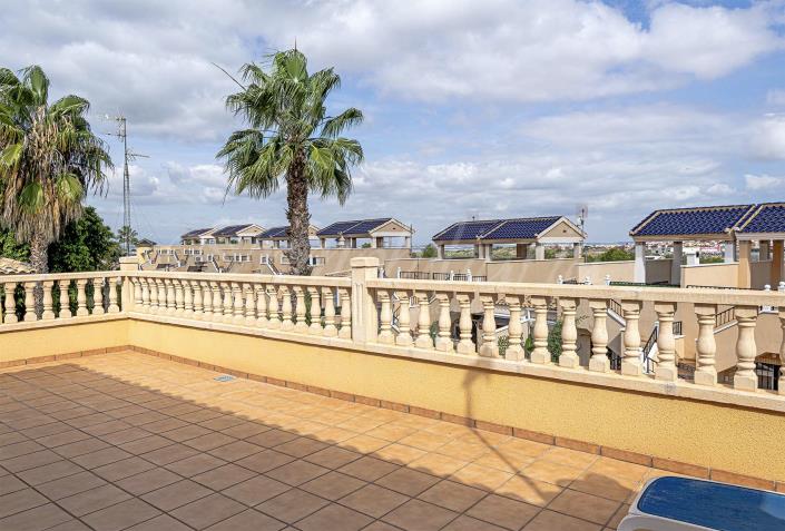 Image No.38-3 Bed Villa / Detached for sale