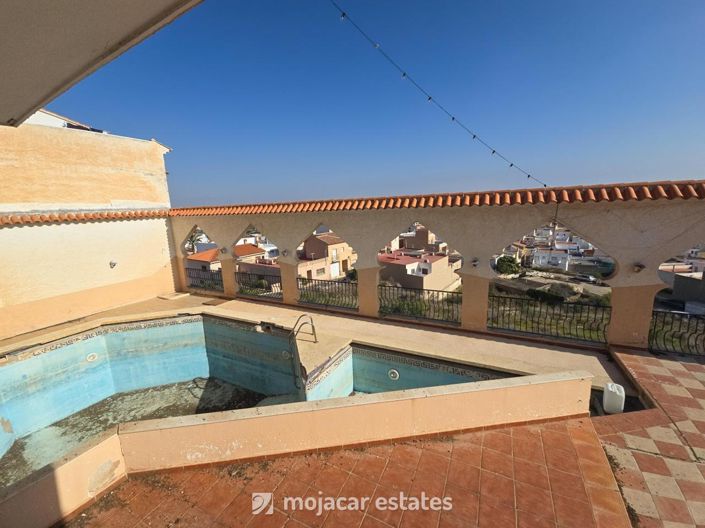 Image No.8-4 Bed Villa for sale