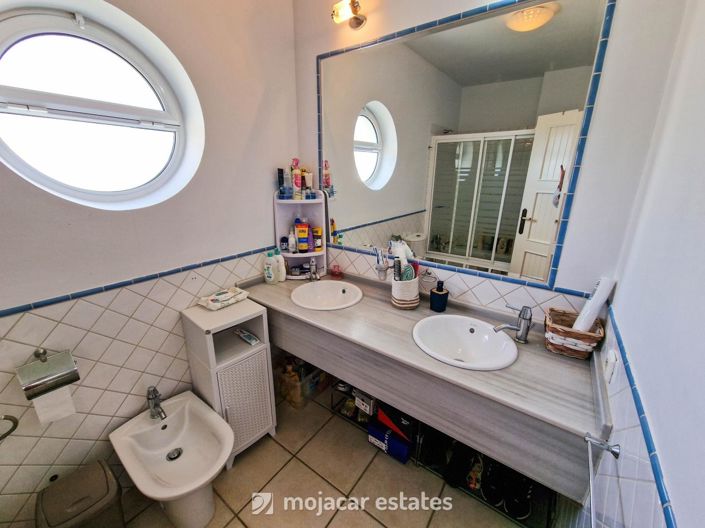 Image No.12-Villa de 5 chambres à vendre à Vera Playa