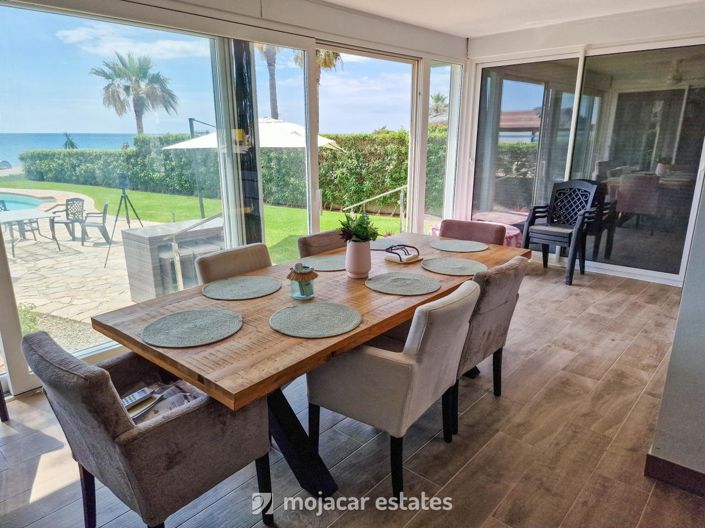 Image No.3-Villa de 5 chambres à vendre à Vera Playa