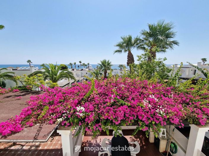 Image No.3-3 Bed Townhouse for sale