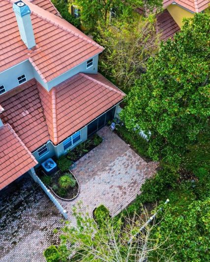 Image No.65-3 Bed Townhouse for sale