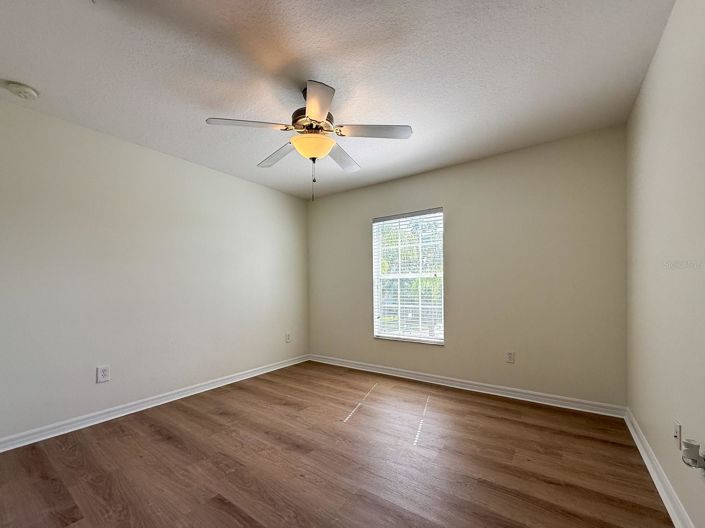 Image No.27-5 Bed House for sale