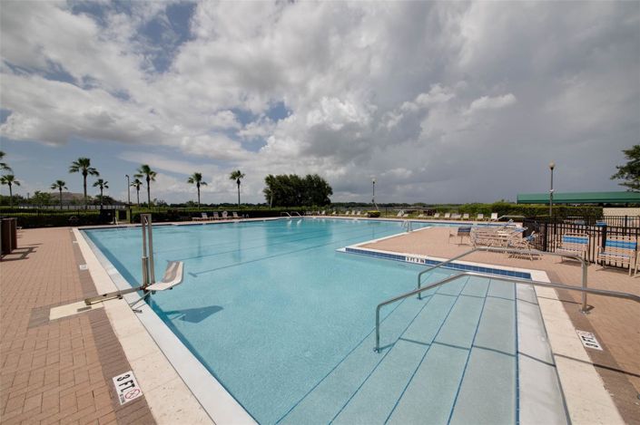 Image No.46-5 Bed House for sale