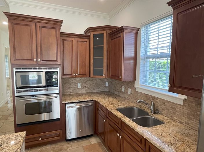 Image No.41-5 Bed House for sale