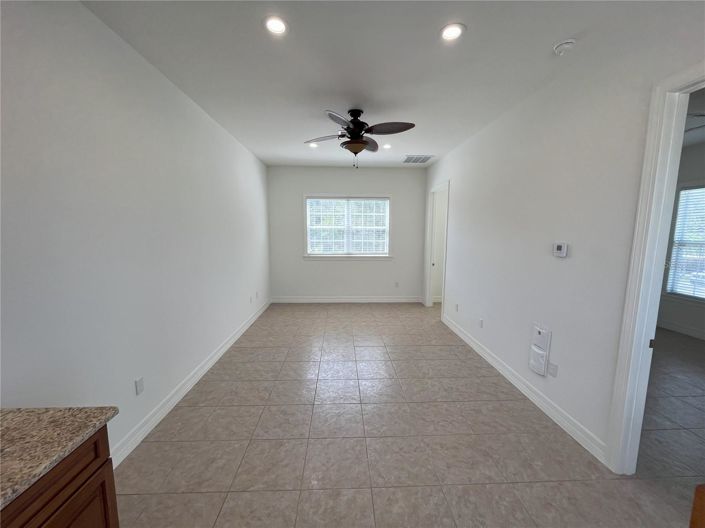 Image No.92-5 Bed House for sale