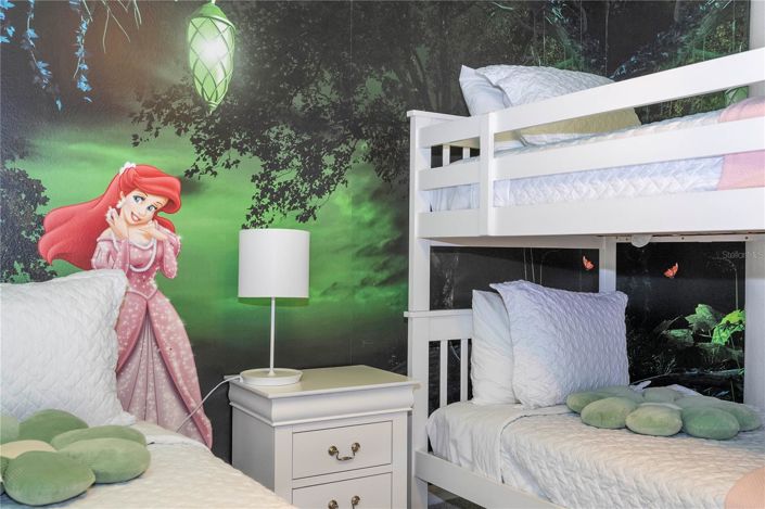 Image No.24-5 Bed Townhouse for sale