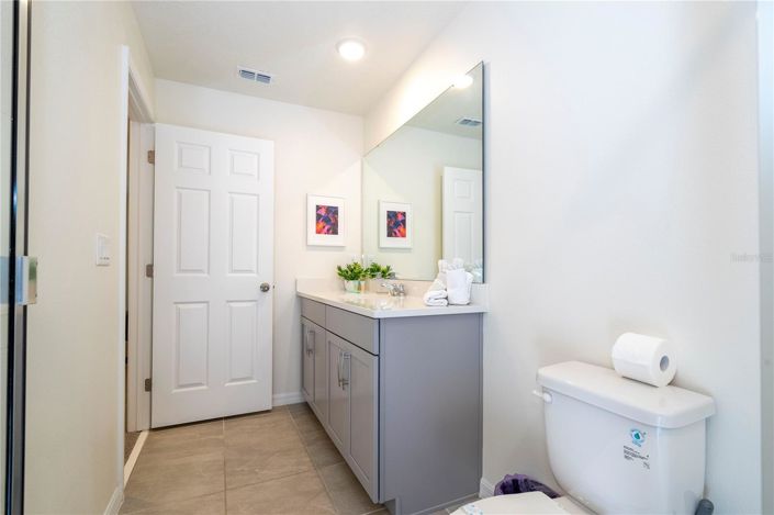 Image No.37-5 Bed Townhouse for sale