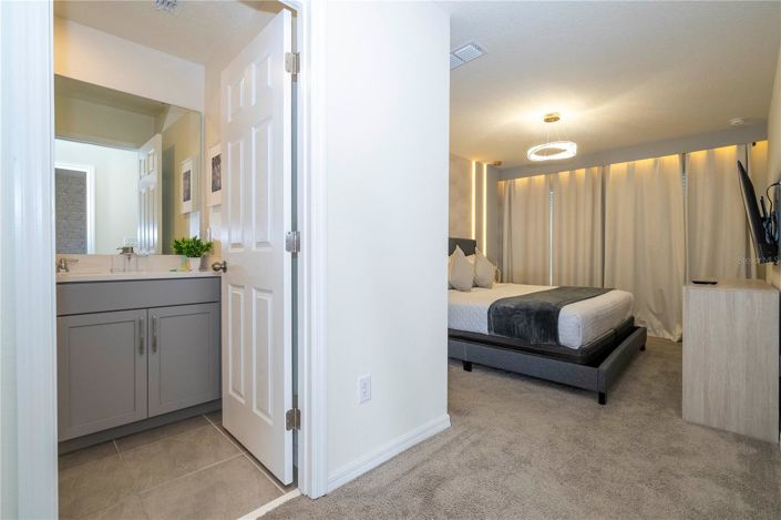 Image No.71-5 Bed Townhouse for sale