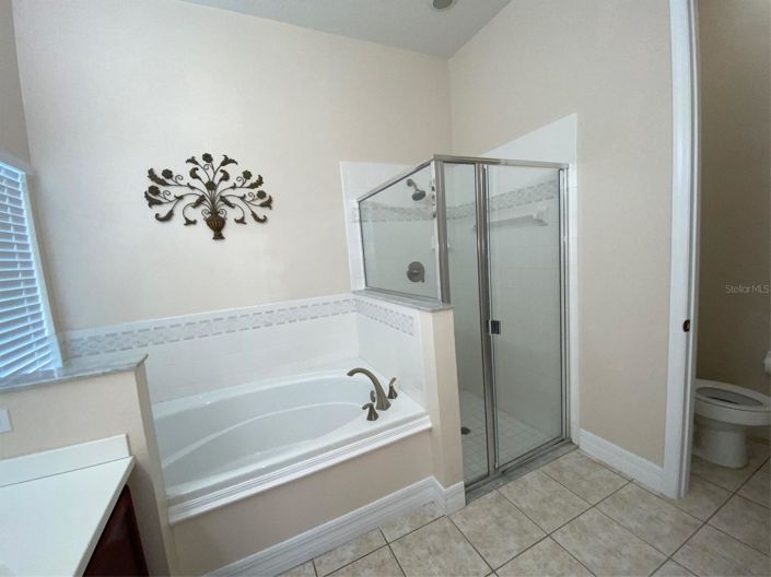 Image No.18-4 Bed House for sale