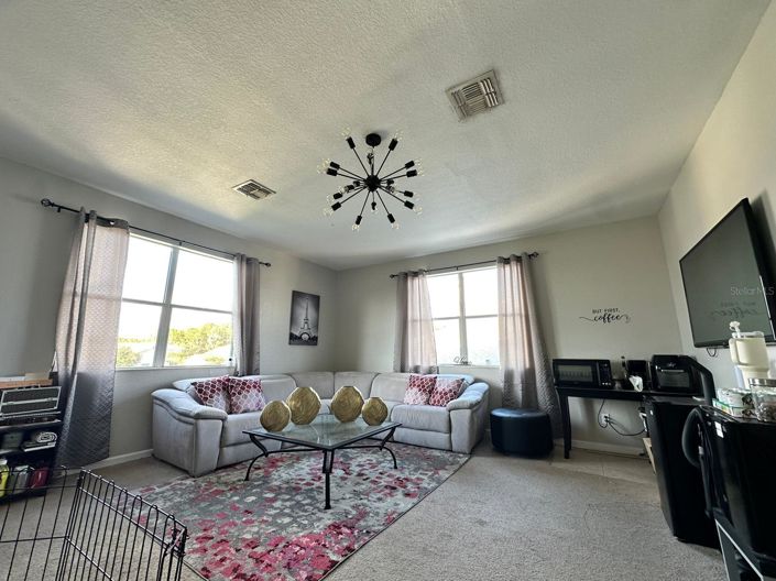 Image No.36-5 Bed House for sale