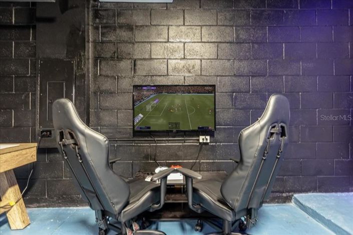 Image No.30-7 Bed House for sale