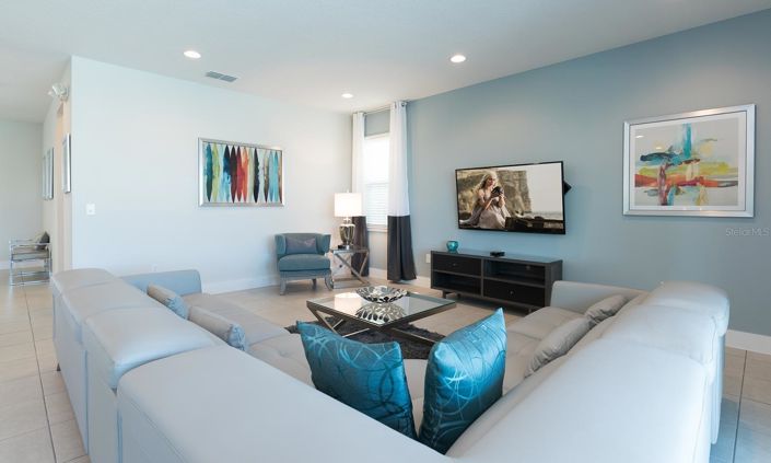 Image No.8-5 Bed House for sale