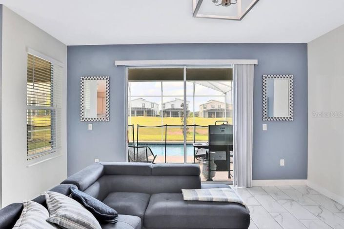 Image No.28-6 Bed House for sale