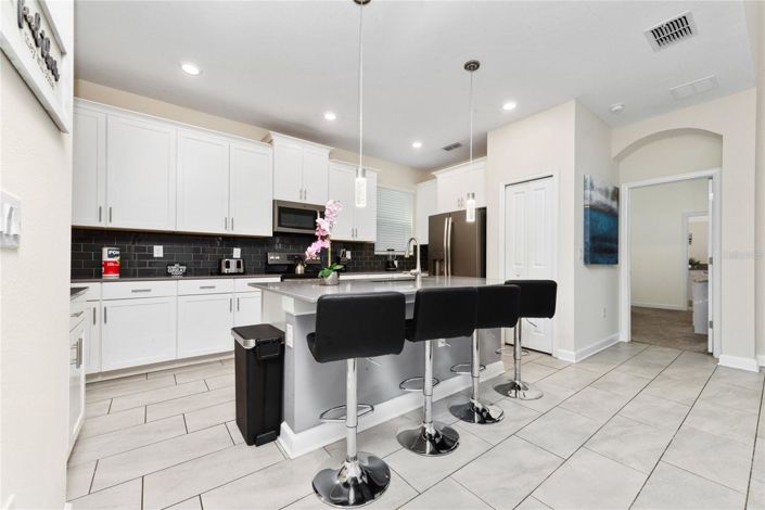 Image No.12-5 Bed House for sale