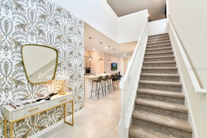 Image No.17-6 Bed House for sale