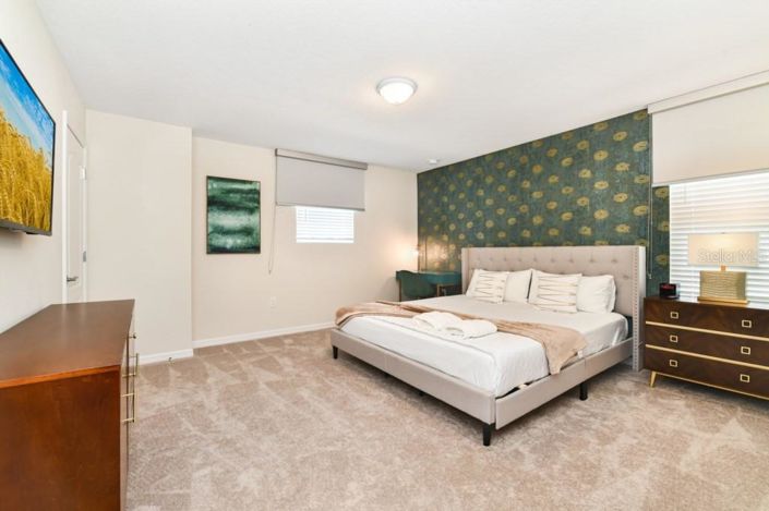 Image No.34-6 Bed House for sale