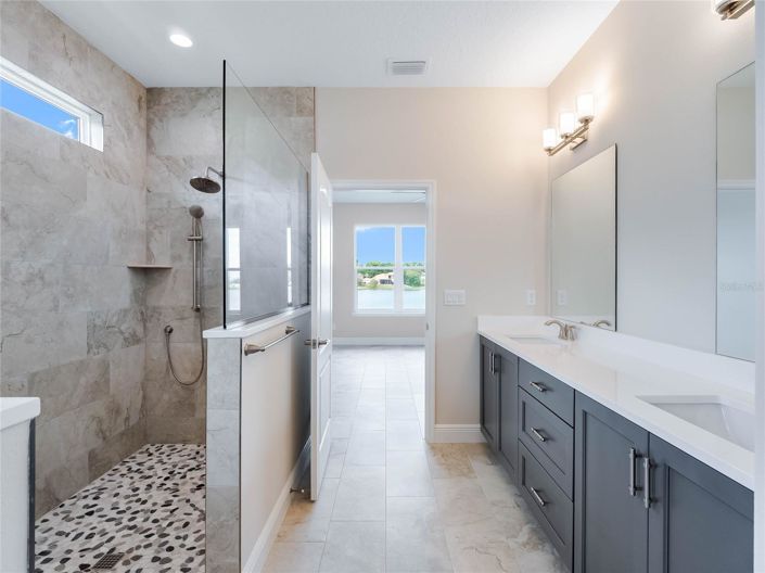 Image No.22-4 Bed House for sale