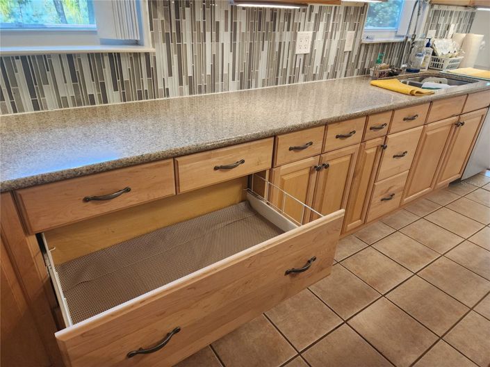 Image No.18-4 Bed House for sale