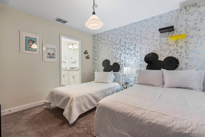 Image No.30-6 Bed House for sale