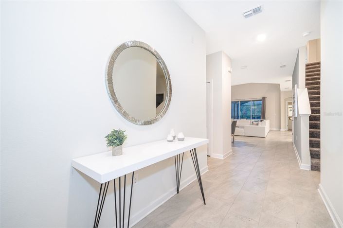 Image No.18-5 Bed House for sale