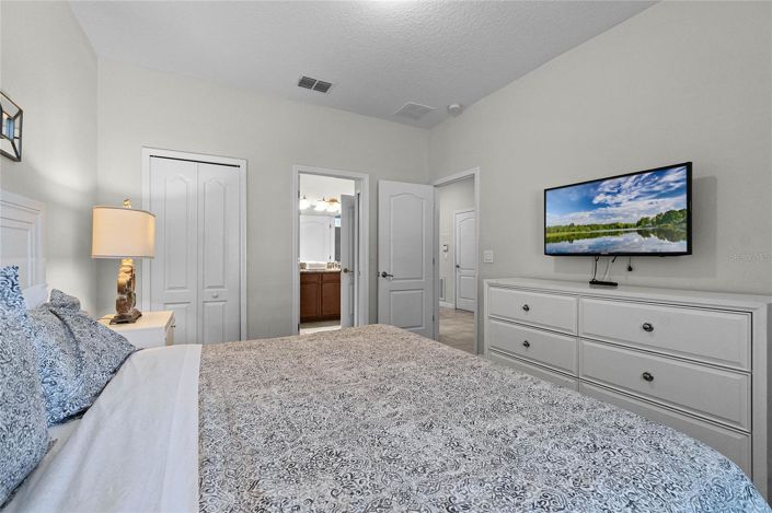 Image No.14-8 Bed House for sale