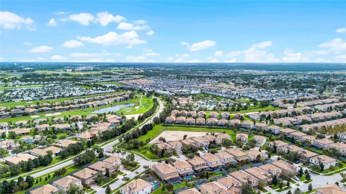 Image No.48-8 Bed House for sale