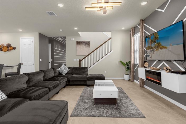 Image No.13-7 Bed House for sale