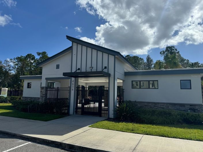 Image No.18-5 Bed House for sale