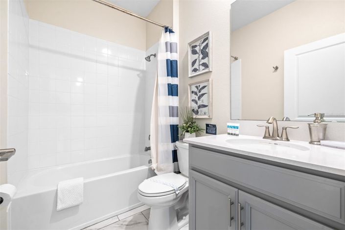 Image No.17-5 Bed House for sale