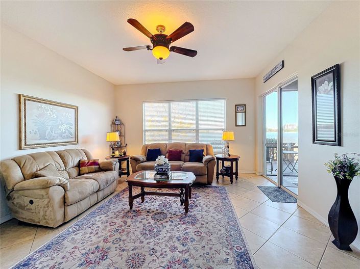 Image No.30-3 Bed Townhouse for sale