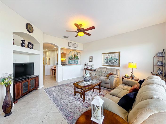 Image No.31-3 Bed Townhouse for sale