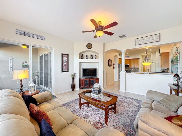 Image No.32-3 Bed Townhouse for sale