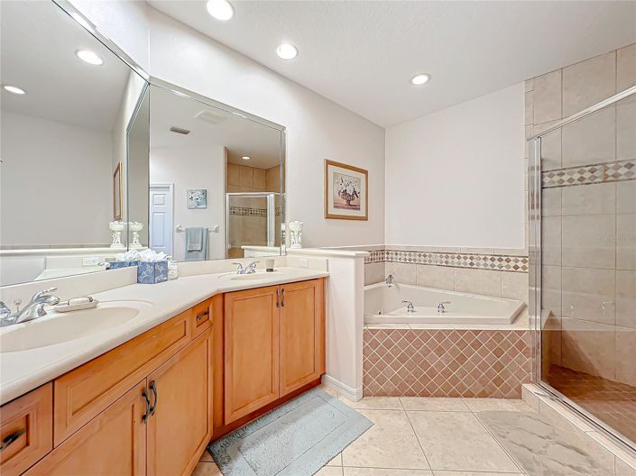 Image No.54-3 Bed Townhouse for sale