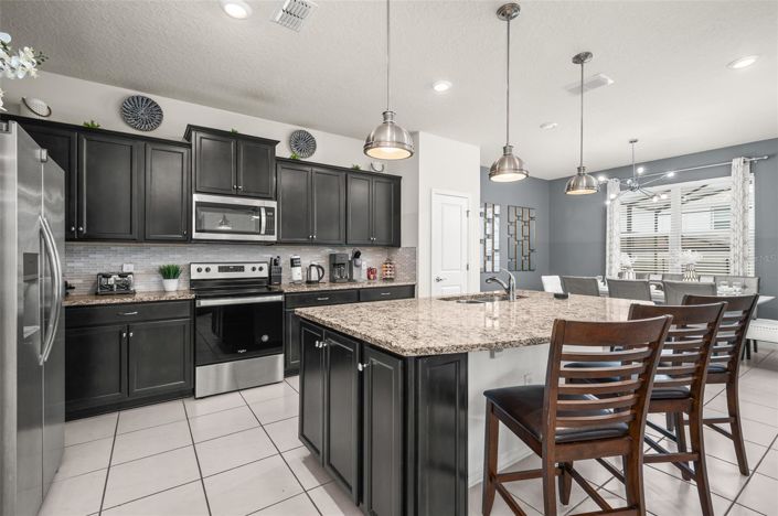 Image No.19-5 Bed House for sale