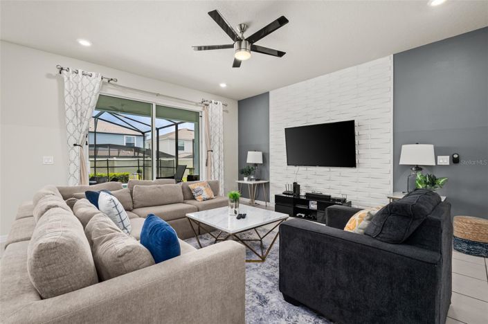 Image No.26-5 Bed House for sale