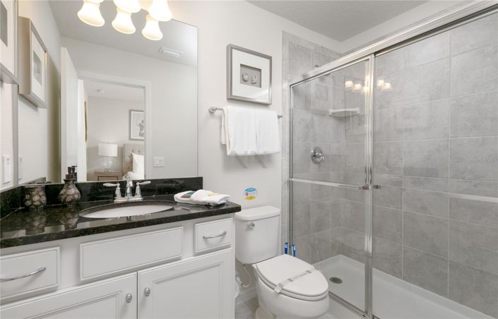 Image No.18-5 Bed House for sale