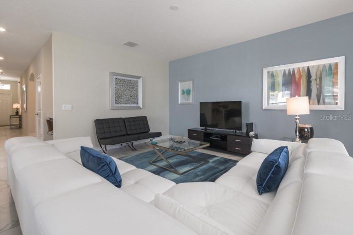 Image No.10-6 Bed House for sale